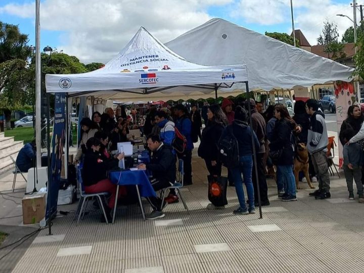 Feria laboral ofrece más de 2.000 puestos de trabajo