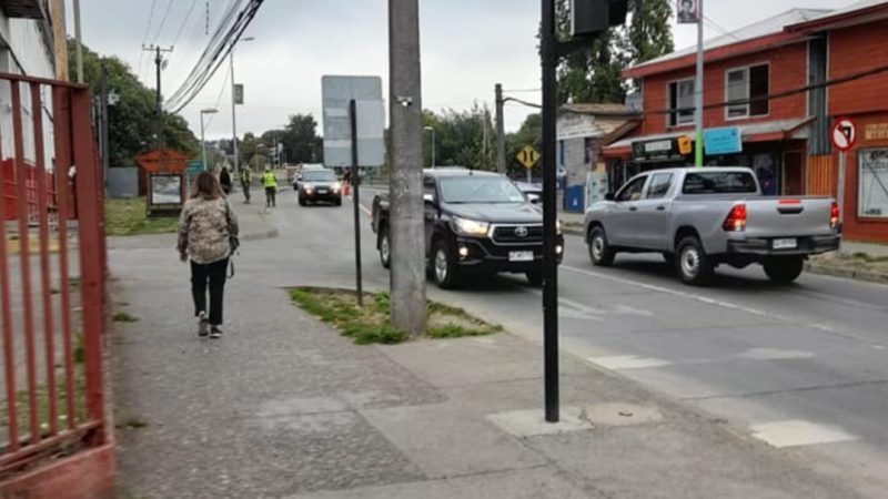 Cuatro adolescentes y un adulto amenazaron, agredieron y robaron especies en puente Comercio