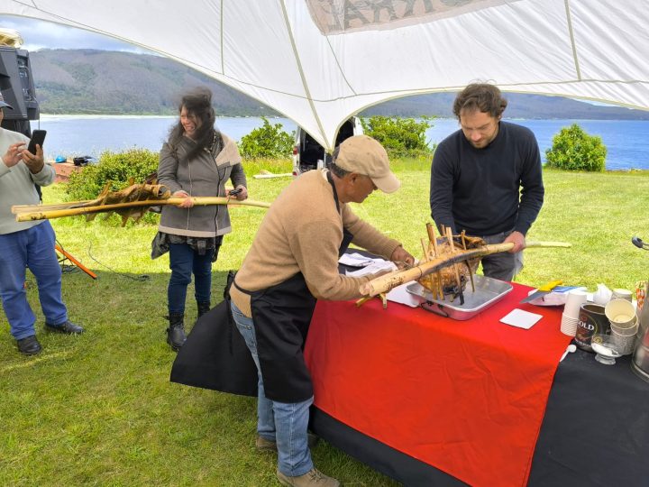 Capacitan a emprendedores de turismo rural de Corral en desarrollo productivo y prevención