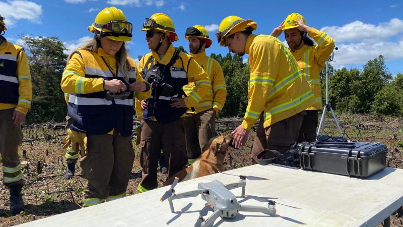 Equipo de la Unidad de Investigación de Incendios Forestales recibió capacitación en mapeo con drones