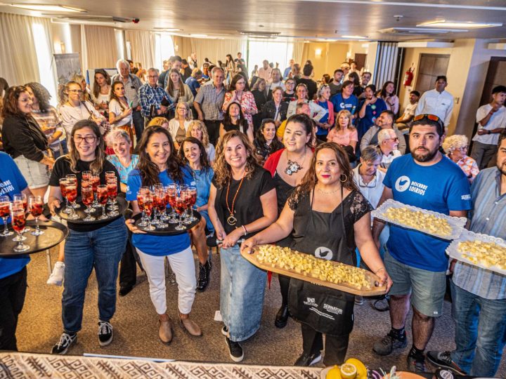 Sernatur Los Ríos participó en festival gastronómico de San Martín de Los Andes