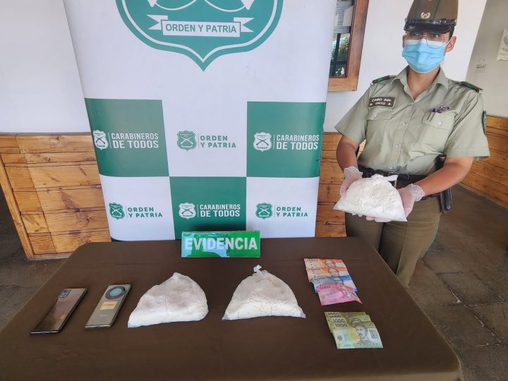 Detienen a mujer colombiana que transportaba drogas a bordo de un bus