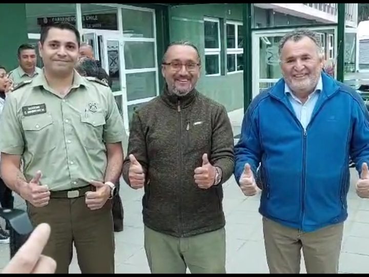 Bendicen nuevos móviles de Carabineros